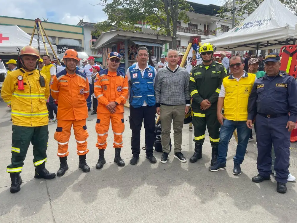 Belumbrenses se gozaron la feria del conocimiento y la prevención del riesgo