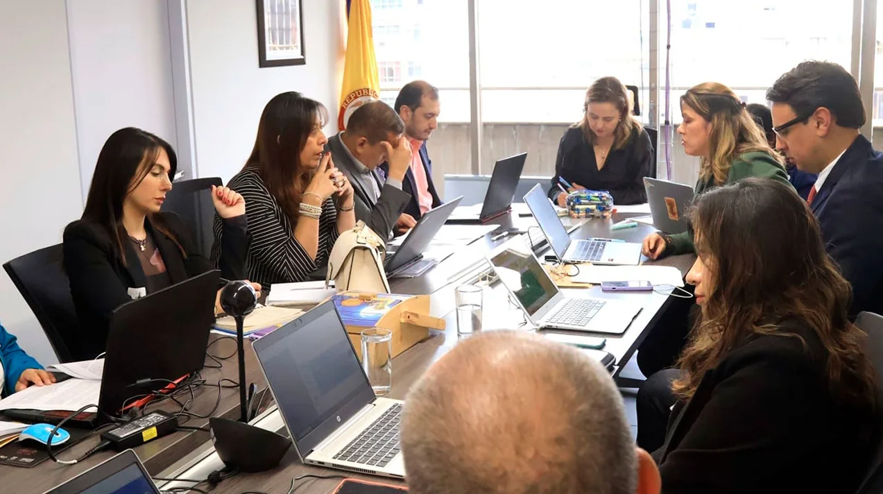 Para proteger a recicladores y garantizar derechos de usuarios, expiden régimen sobre prestación del servicio de aseo en Bogotá