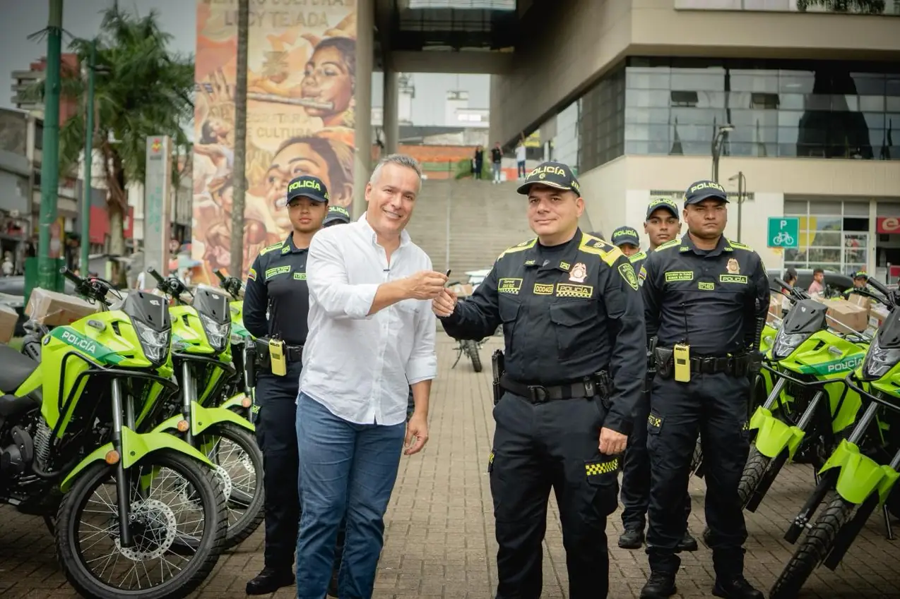 Con una inversión cercana a los $3.500 millones, Alcaldía de Pereira dota a la Policía con motocicletas y con equipos a la Fiscalía