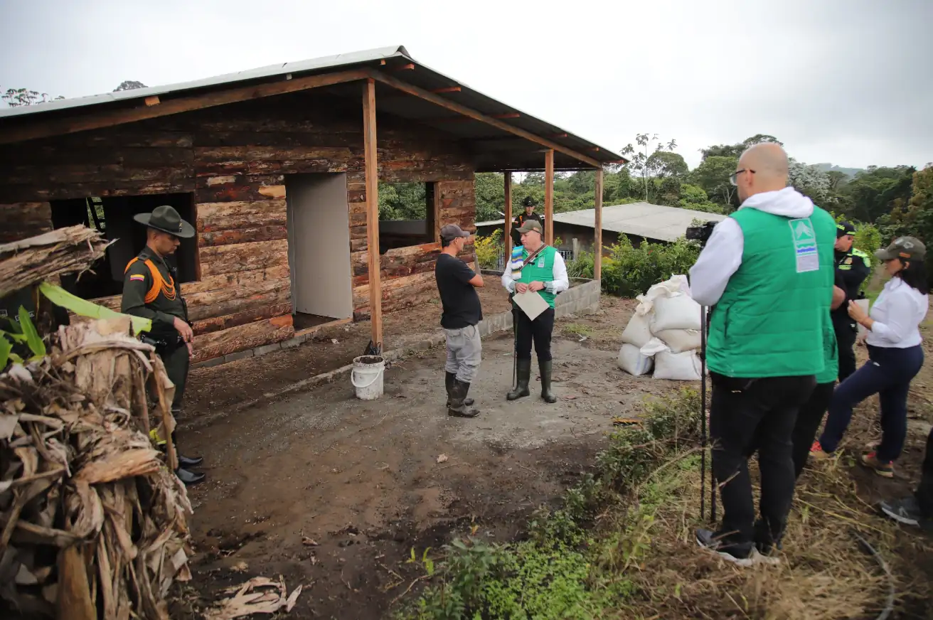 La CARDER ordena demolición y abre nuevos procesos por construcciones ilegales en el corregimiento de La Bella