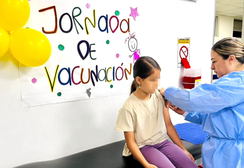 DE REGRESO A CLASE CON LAS VACUNAS AL DÍA