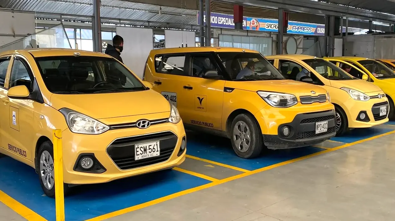 Incentivos de hasta $52 millones impulsan la renovación de taxis eléctricos