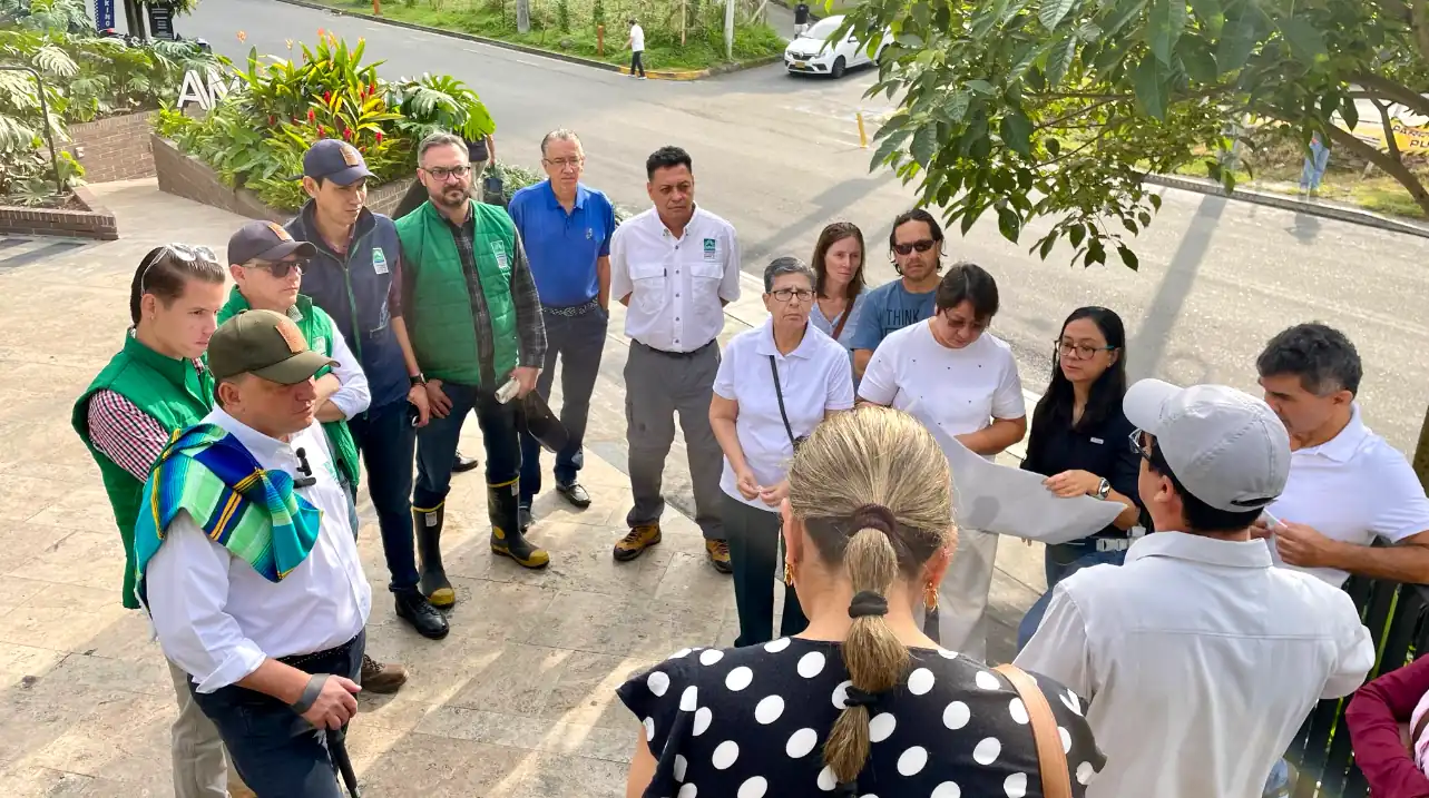 CARDER prohíbe el uso de pesticidas en el sector de Pinares tras denuncia de vigías ambientales