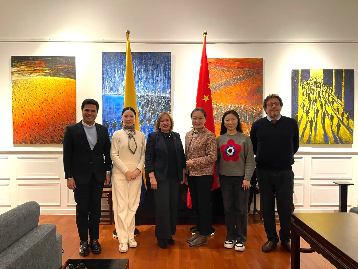 Colombia concluye agenda en China con avances en cooperación tecnológica, conectividad y formación de talento digital