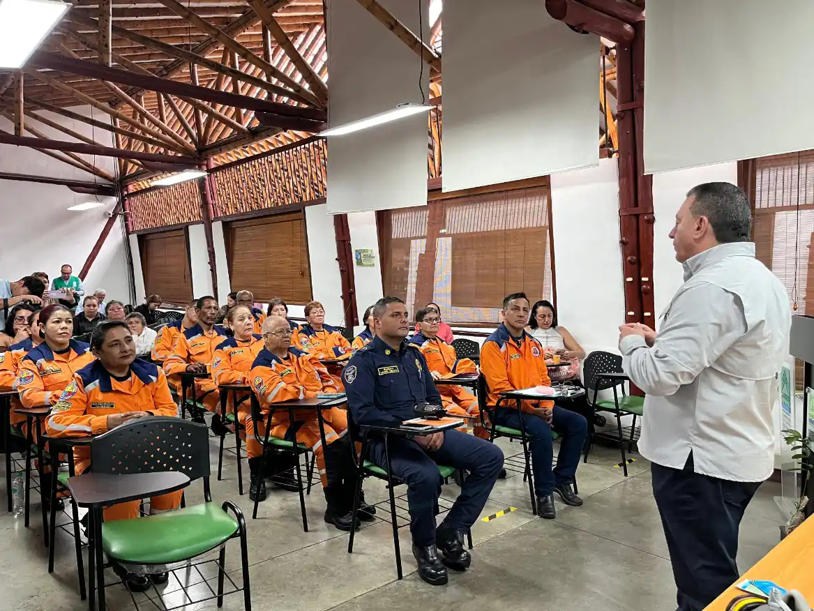 CARDER y Masbosques capacitan a organismos de socorro para el control del caracol gigante africano