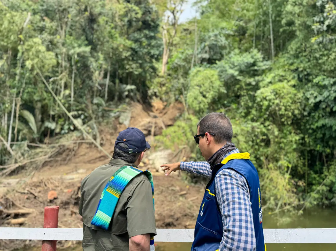 La CARDER atendió un deslizamiento de tierra que taponó la quebrada La Cristalina, y pidió apoyo a todas las autoridades territoriales