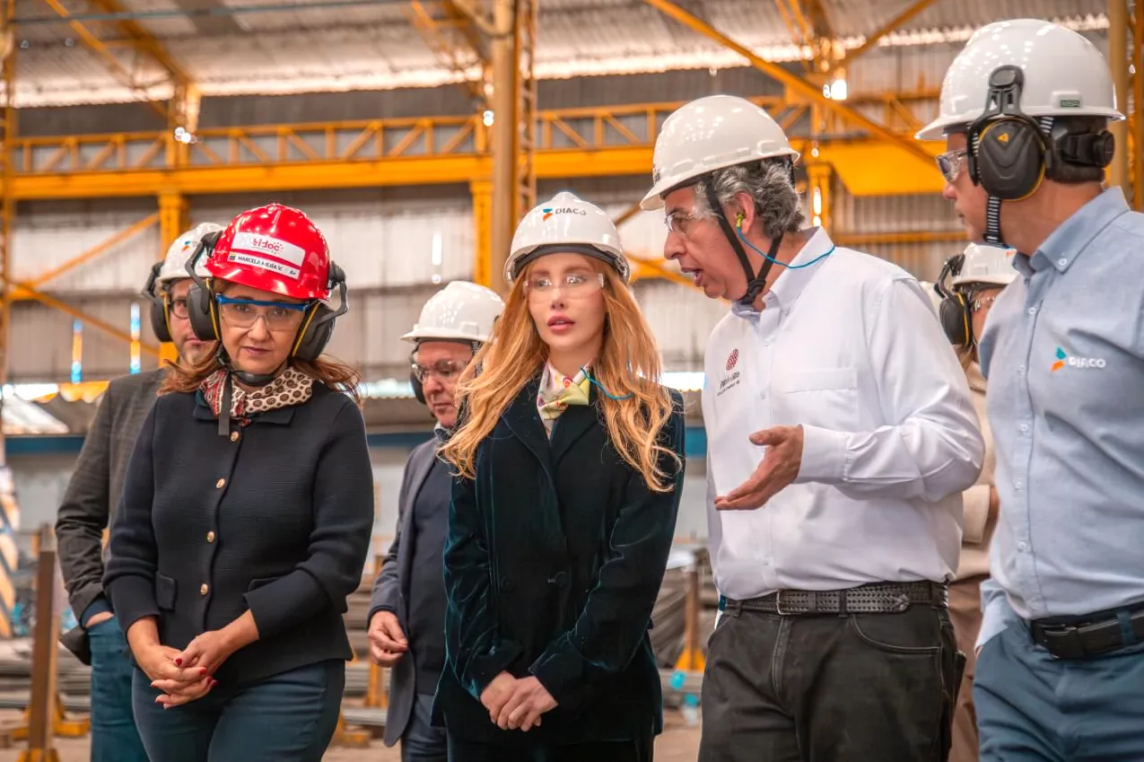 Colombia cerró 2025 con exportaciones de bienes no mineros por US$26.388,9 millones, el 52,6 % del total vendido al mundo