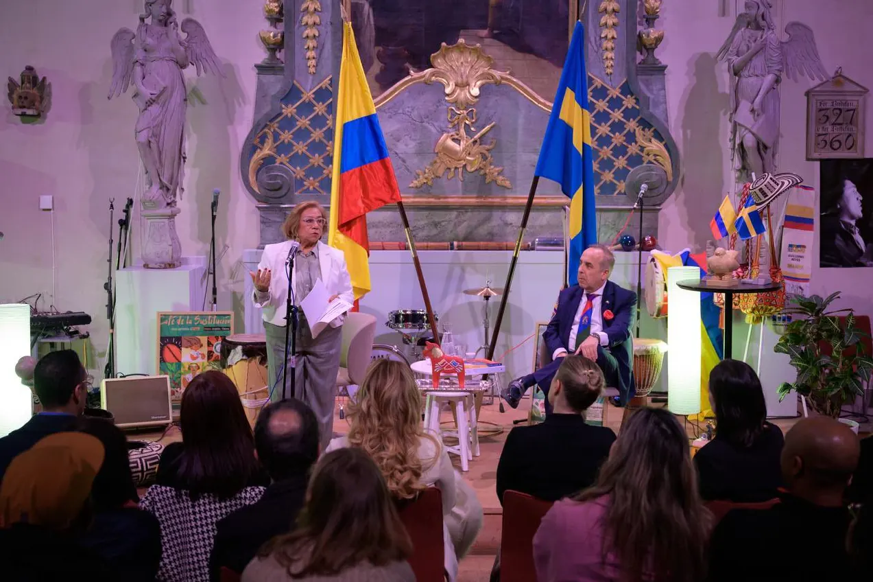 Cancillería fortalece lazos con la comunidad en Suecia y anuncia avances en la política migratoria