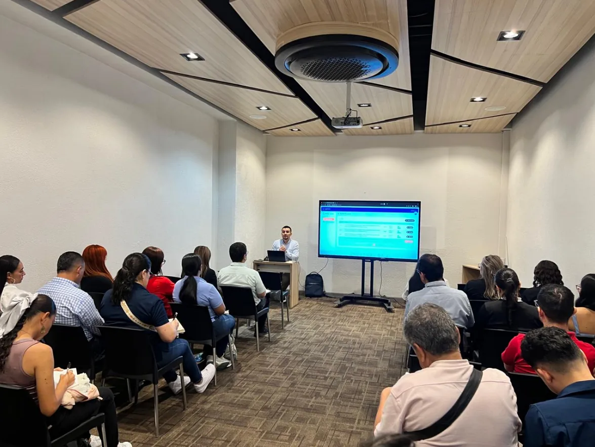 AMCO lanza nueva plataforma virtual de trámites de transporte y movilidad