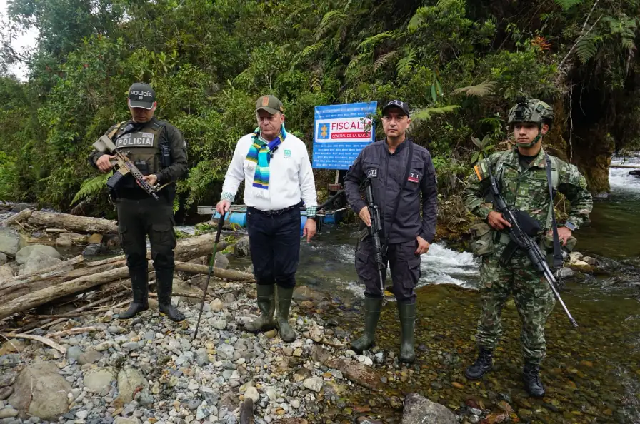 Duro golpe contra la minería ilegal en Risaralda: cinco personas fueron capturadas en medio de la operación Guardianes del San Juan