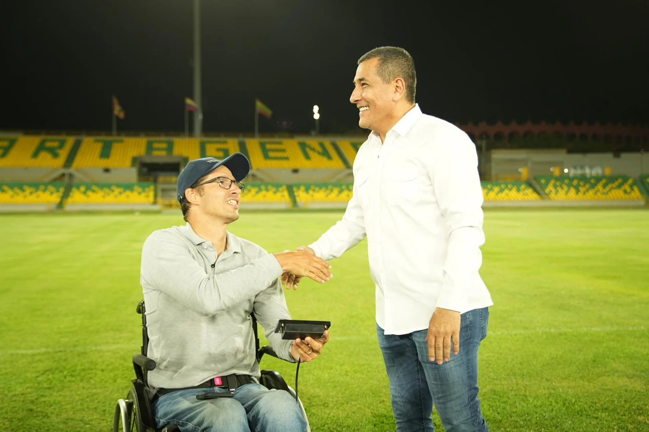 ¡Todo listo en el Jaime Morón! Alcalde Dumek Turbay inspeccionó nueva iluminación y Cartagena ya palpita la Copa Libertadores