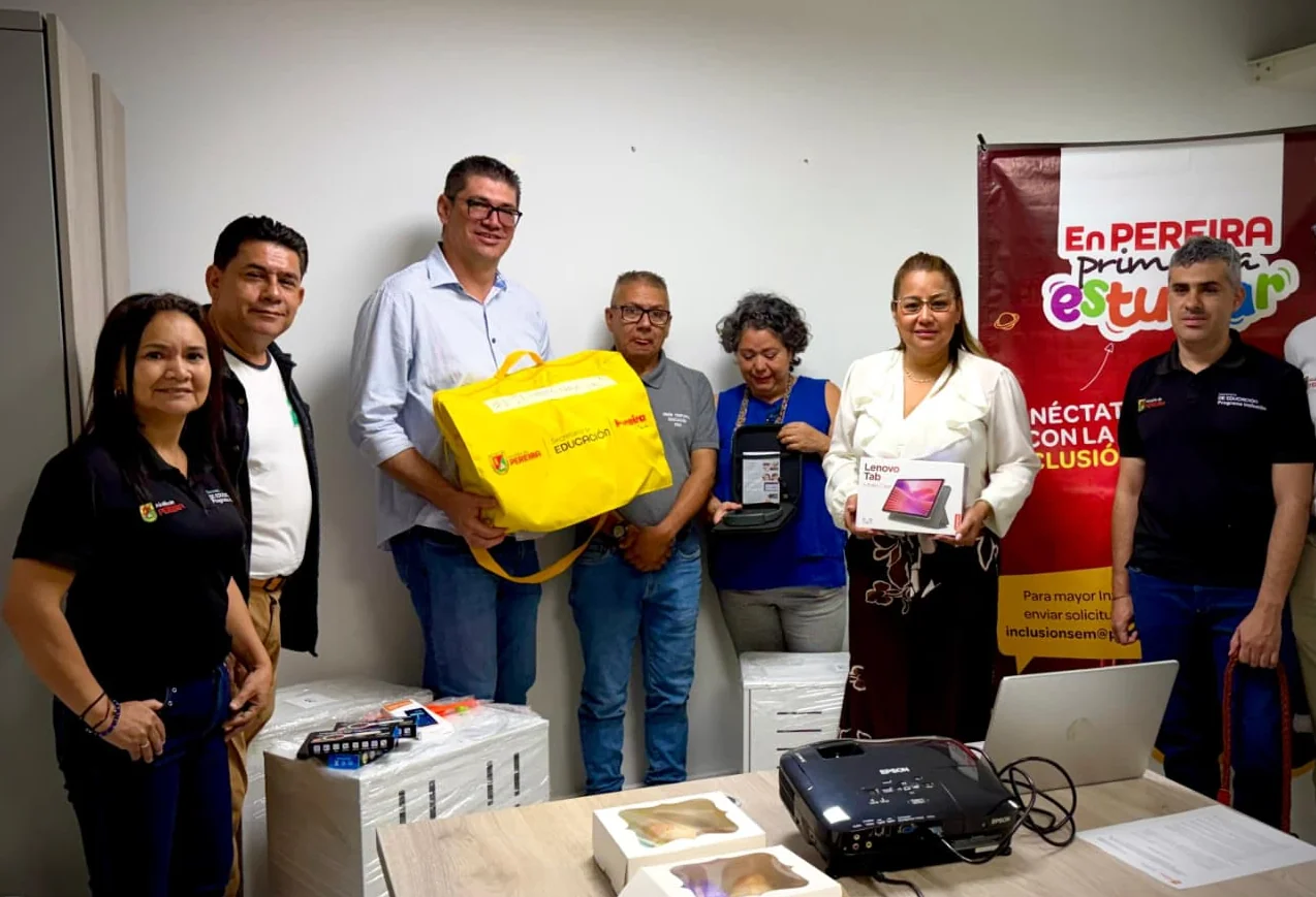 Alcaldía de Pereira brinda herramientas tecnológicas educativas para estudiantes con discapacidad