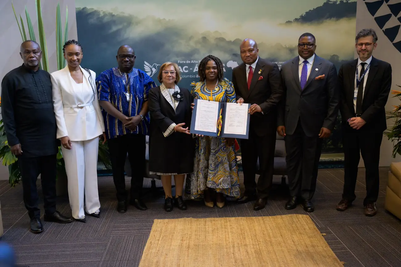 Colombia y Ghana firman memorando para impulsar la cooperación portuaria y abrir nuevas rutas comerciales entre América Latina y África