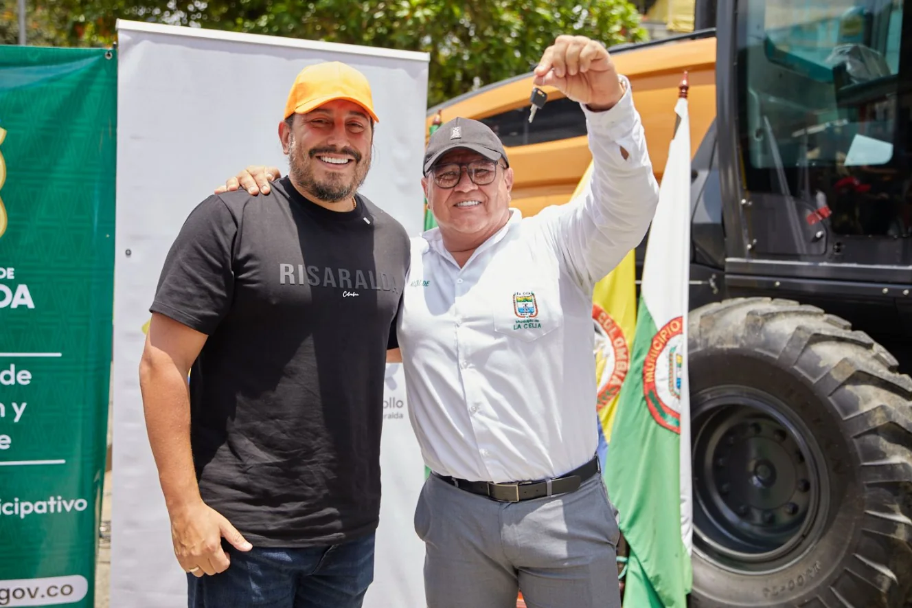 Gobernación de Risaralda y Alcaldía de La Celia entregaron una moderna motoniveladora, la segunda gestionada mediante presupuesto participativo en el departamento
