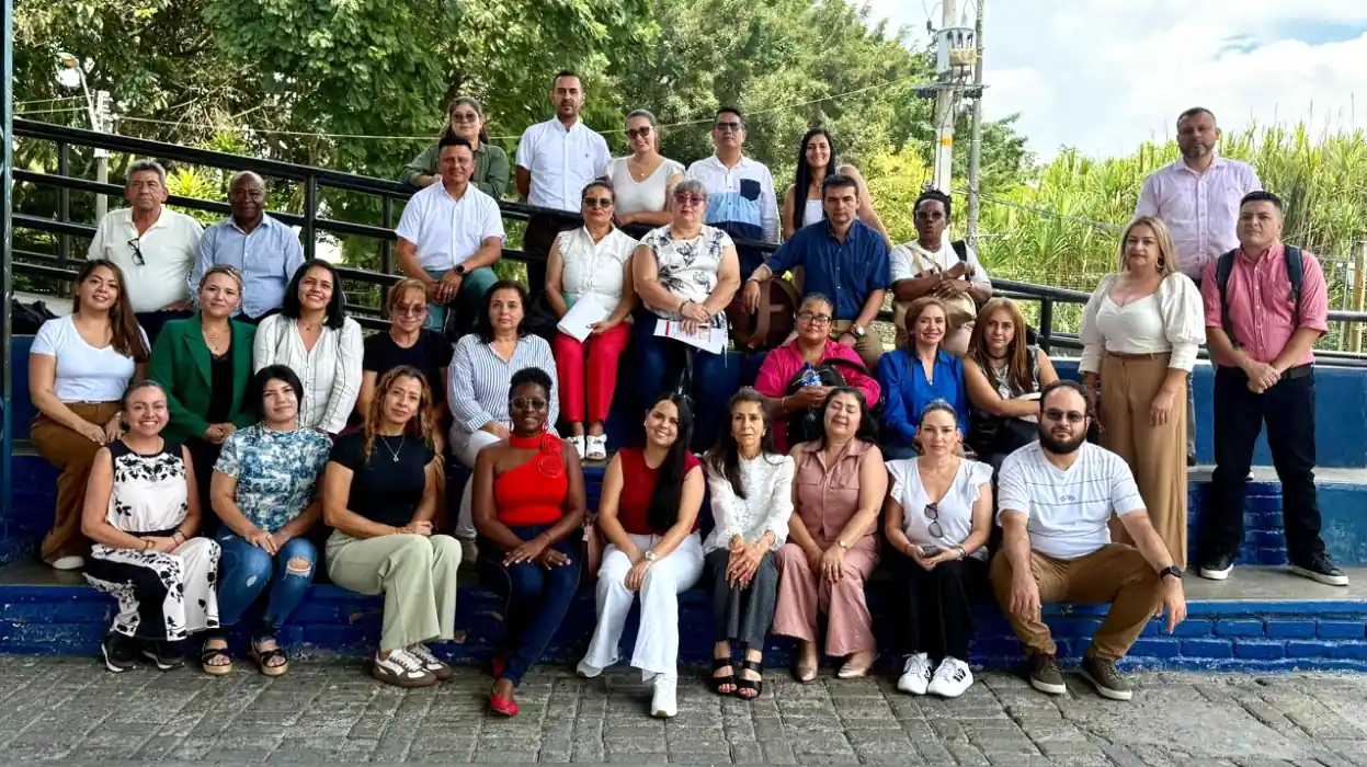 Medio centenar de docentes de Pereira se capacitan para prevenir faltas disciplinarias en su labor