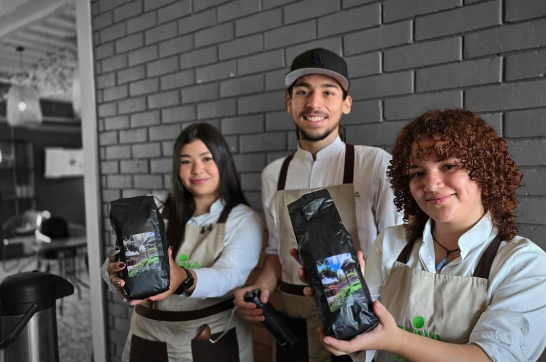 Doble titulación con el SENA amplía oportunidades de empleo y emprendimiento para jóvenes en Risaralda