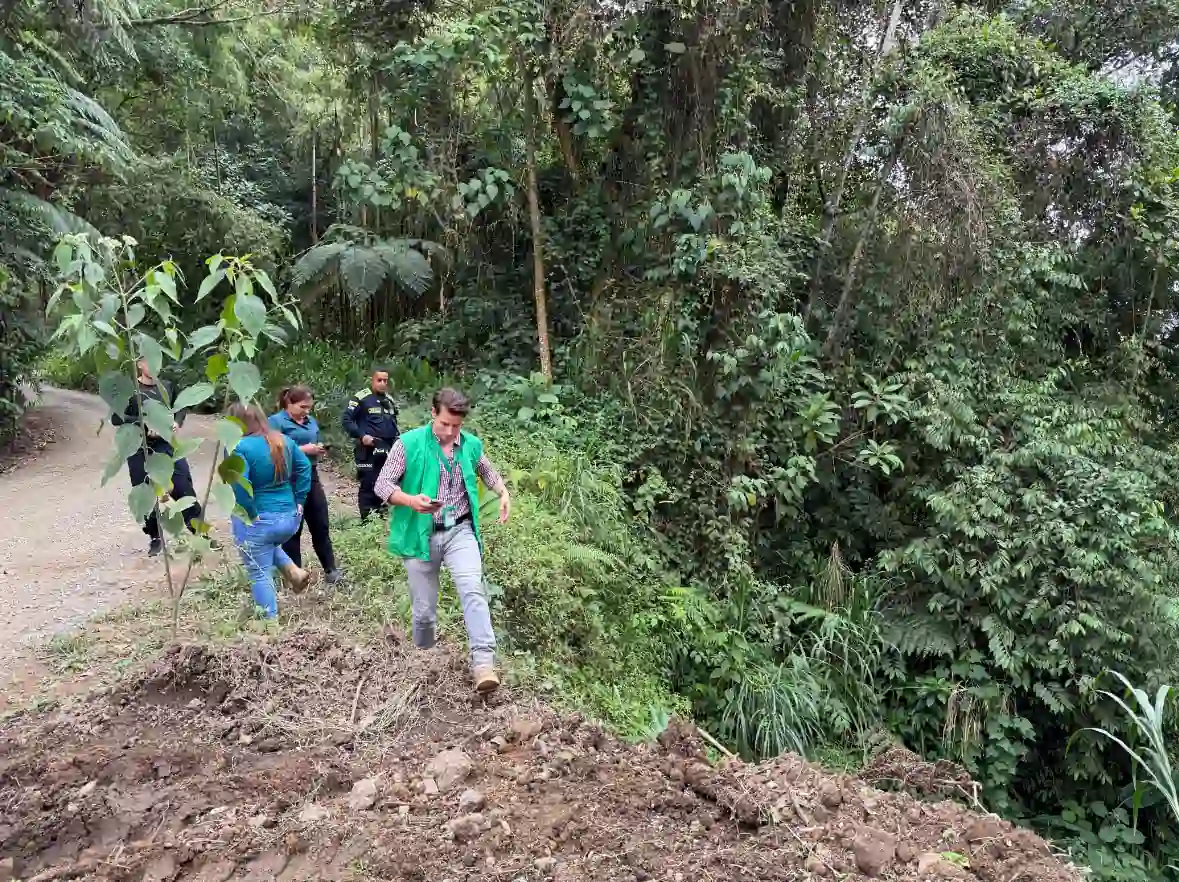  CARDER atiende denuncia ambiental en Mundo Nuevo y reitera llamado al cuidado de los ecosistemas