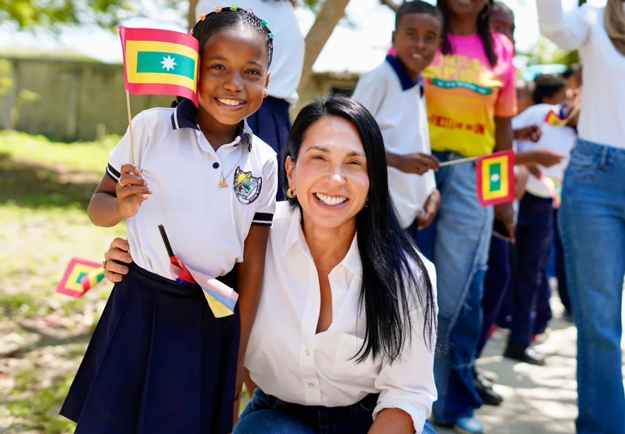 Así ha sido el impacto de ‘La Ruta Social’ y ‘Al Colegio Voy con Toda’: iniciativas lideradas por la Primera Dama, Liliana Majana