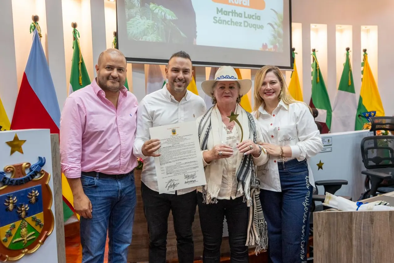 Mujer panelera de Pueblo Rico es reconocida como Estrella Rural 2026