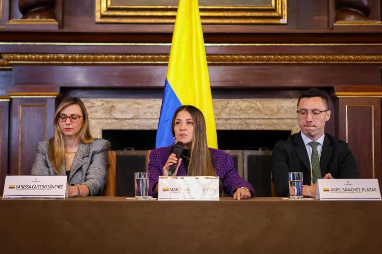 Colombia abre convocatoria de hasta 70 becas para que extranjeros realicen estudios de posgrado y español en nuestro país