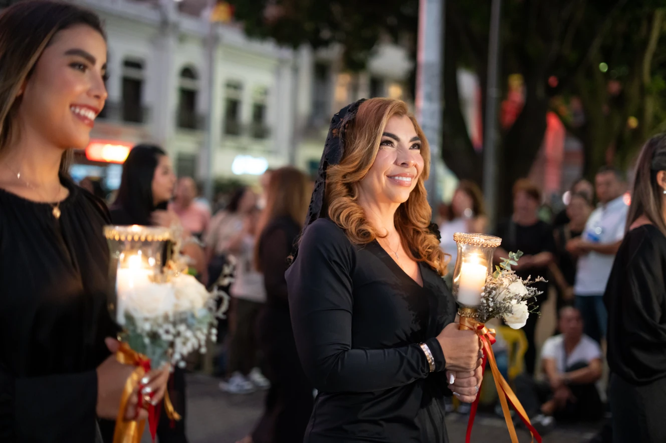La procesión de Nuestra Señora de la Soledad reunió a los pereiranos entre la luz de las velas y la oración