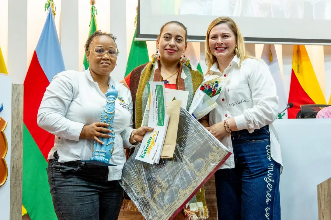 Risaralda reconoció el liderazgo femenino con la distinción Estrella Mujer