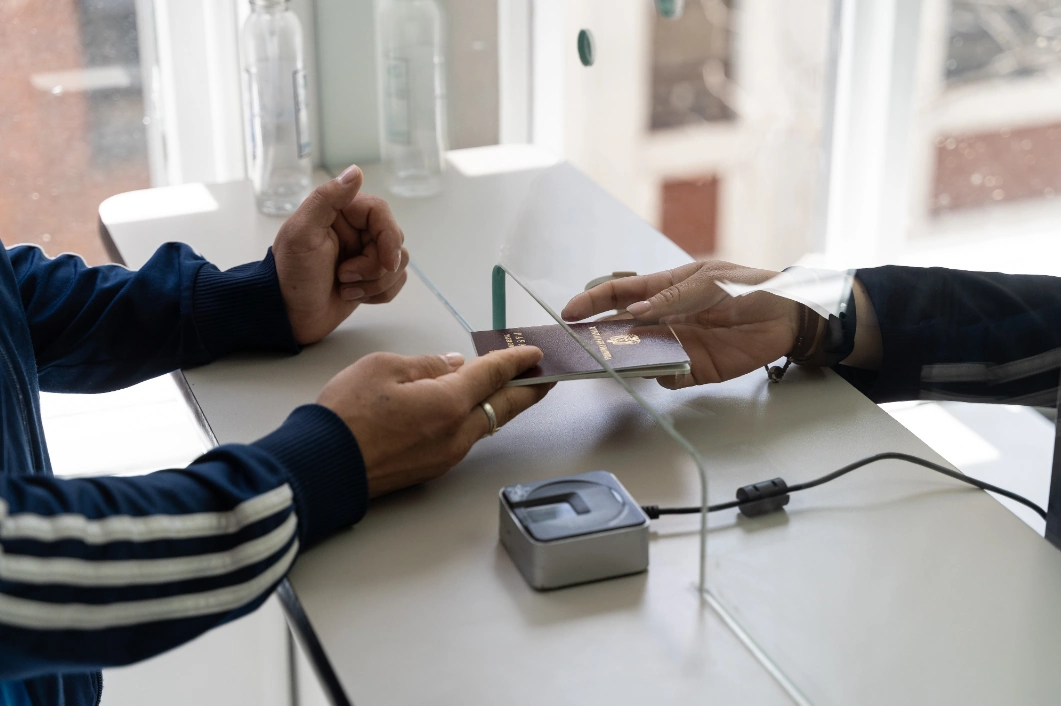 Cancillería aclara que contrato de pasaportes cuenta con pólizas y cumple con la normativa vigente