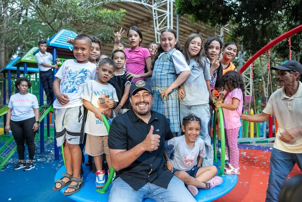 Gobernador Juan Diego Patiño Ochoa entregó nuevo espacio de recreación en el municipio de La Virginia