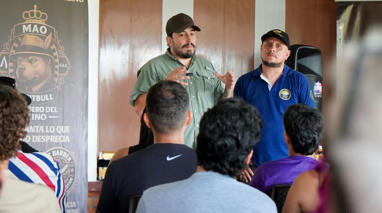 200 jóvenes participaron en el Segundo Campamento Departamental de Barbería