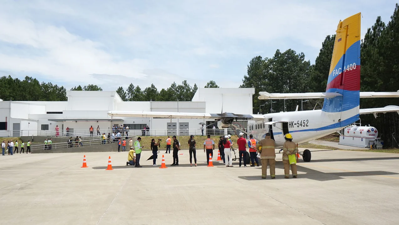 Satena inaugura nueva ruta San Gil – Bogotá con escala en Medellín, para fortalecer la integración del centro con el nororiente del país