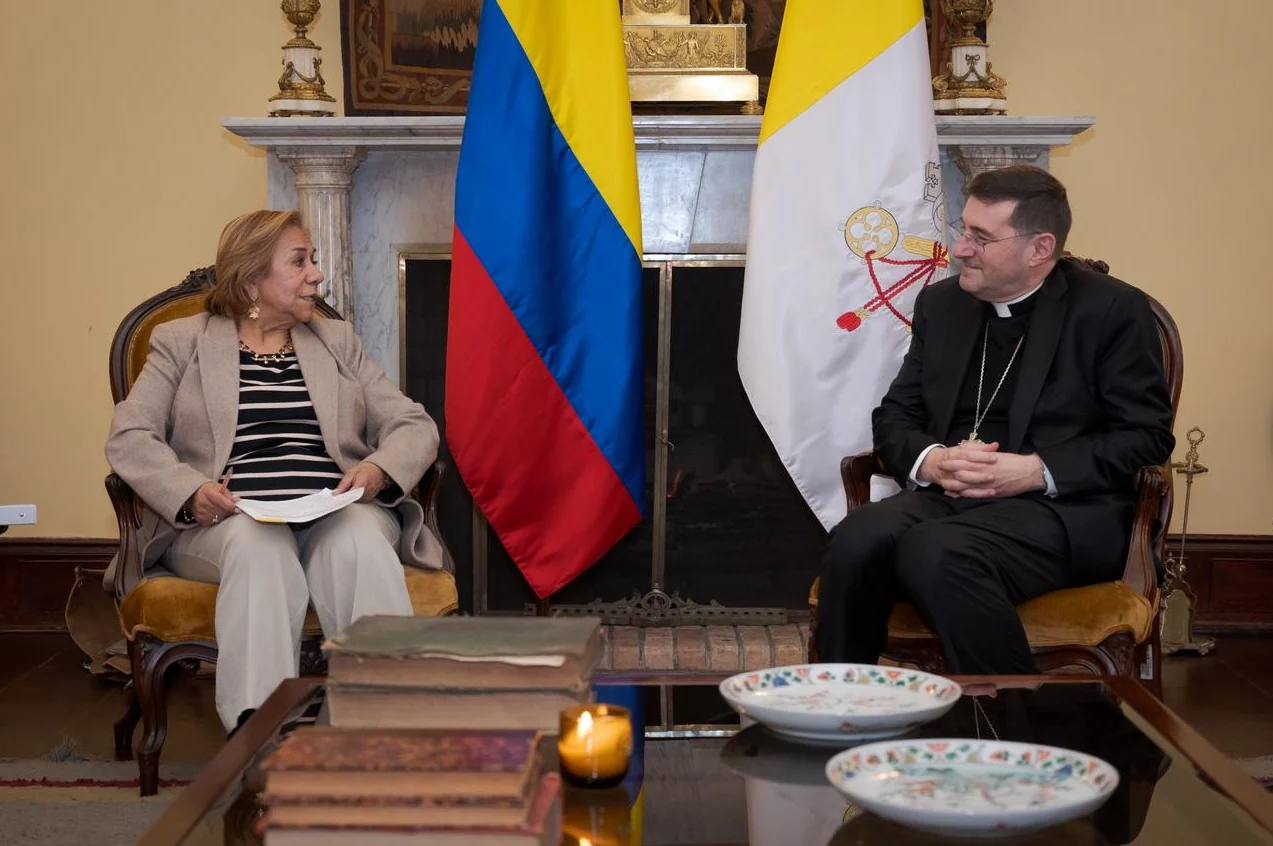 Colombia despide al Nuncio Apostólico y destaca su papel en la paz y el fortalecimiento de relaciones con el Vaticano