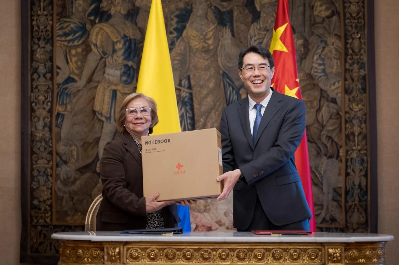 Colombia y China sellan alianza para acelerar la transformación digital y energética del país