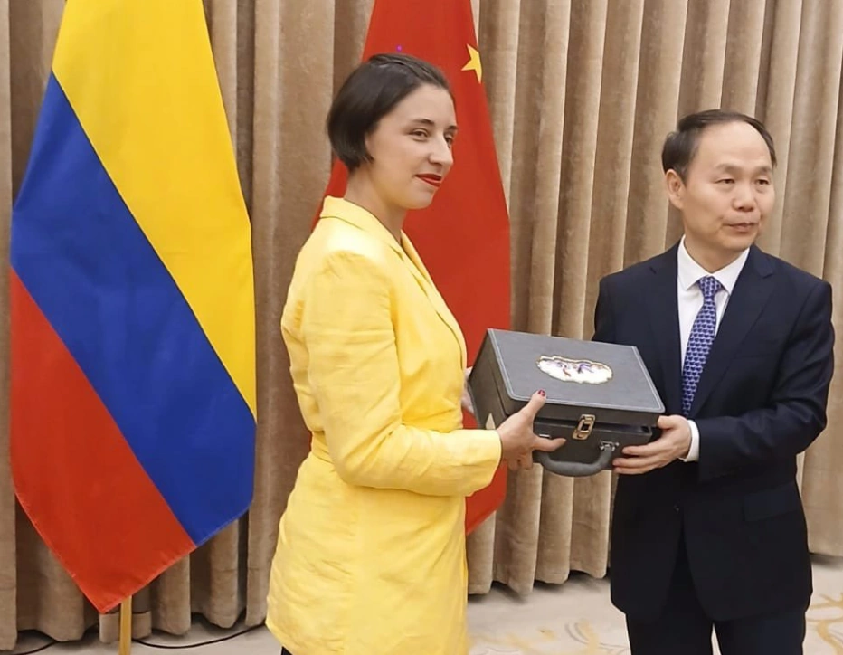 Fortalecimiento de cadenas productivas de café y cacao de calidad excepcional, eje de cooperación agrícola de Colombia y China