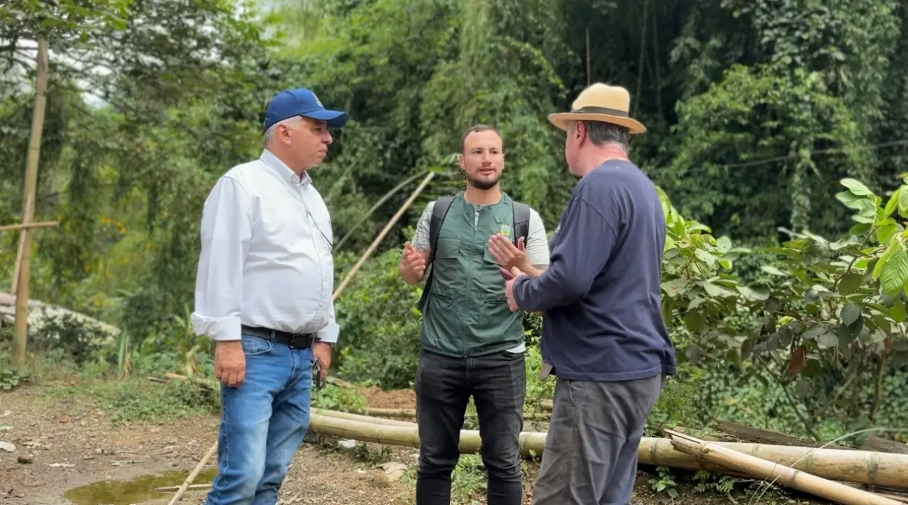 Gobernación de Risaralda transforma las vías de Santa Rosa de Cabal con pavimentación y obras de contención vial