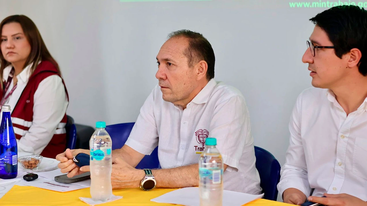 Acuerdo pone fin a huelga de 28 días en Hacienda La Gloria tras mediación del MinTrabajo