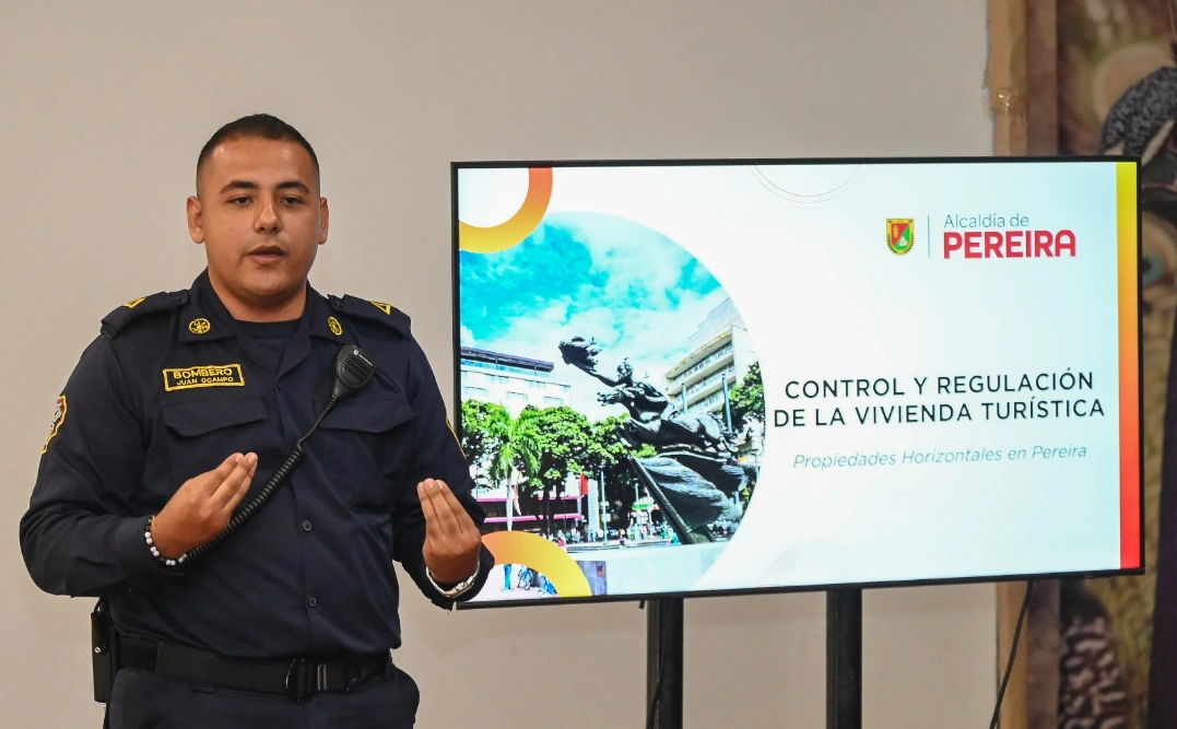 Alcaldía de Pereira y Cuerpo de Bomberos sensibilizaron a administradores de propiedad horizontal sobre seguridad humana