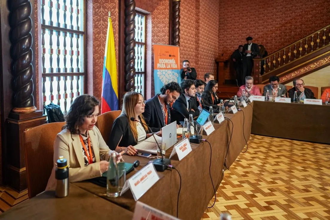 Bogotá ya es el epicentro del debate mundial sobre un nuevo orden económico y se prepara para el gran Festival de Economías para la Vida este 4 de mayo