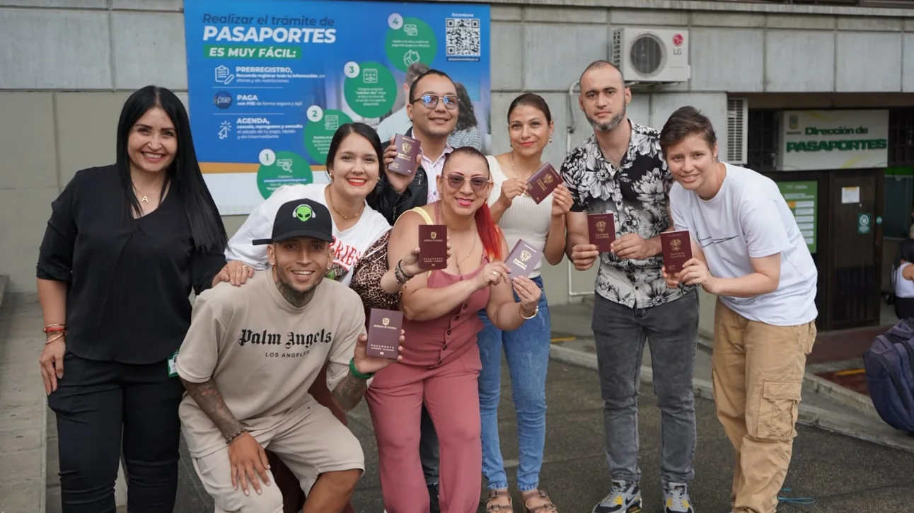 Comunidad sorda de Risaralda recibe sus pasaportes completamente gratis