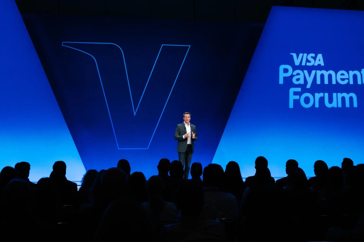 Visa busca «pavimentar el futuro» del comercio con IA en Latinoamérica con OpenAI