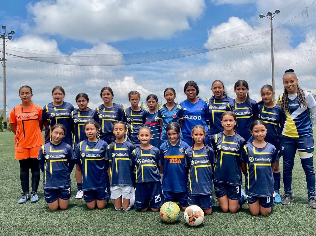 Comfamiliar Risaralda potencia el fútbol femenino y convoca a niñas de la región a unirse a sus escuelas formativas