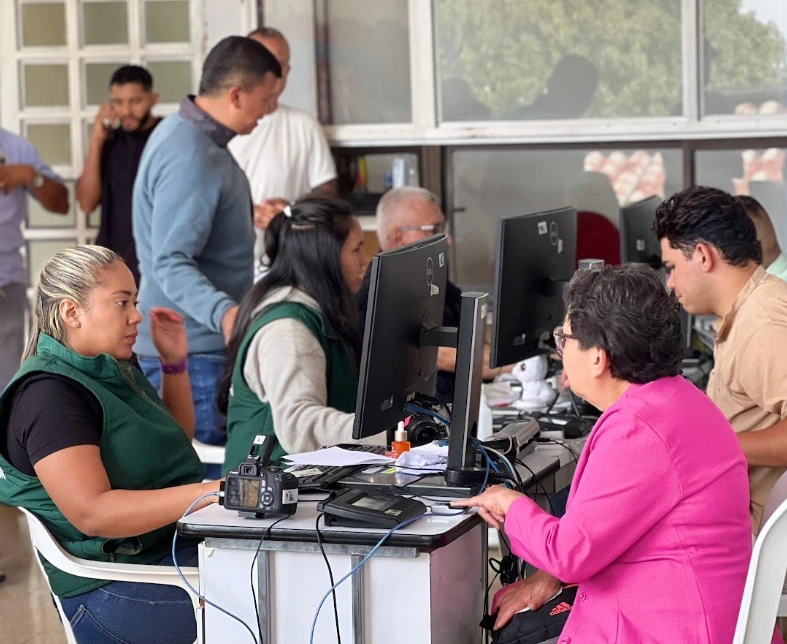 Sesenta y seis quinchieños formalizaron su pasaporte en jornada descentralizada