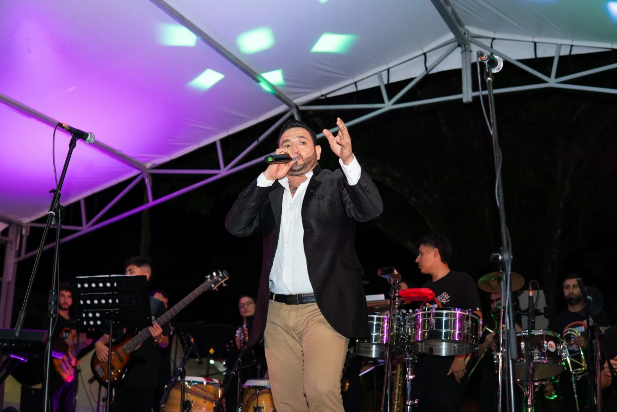 CERCA DE 3.000 PERSONAS HICIERON LATIR EL CORAZÓN DE PEREIRA AL RITMO DE LA SALSA EN EL PARQUE OLAYA HERRERA