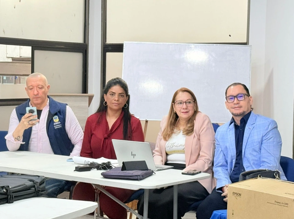 Inició mesa de negociación entre la Gobernación de Risaralda y sindicatos del sector educativo