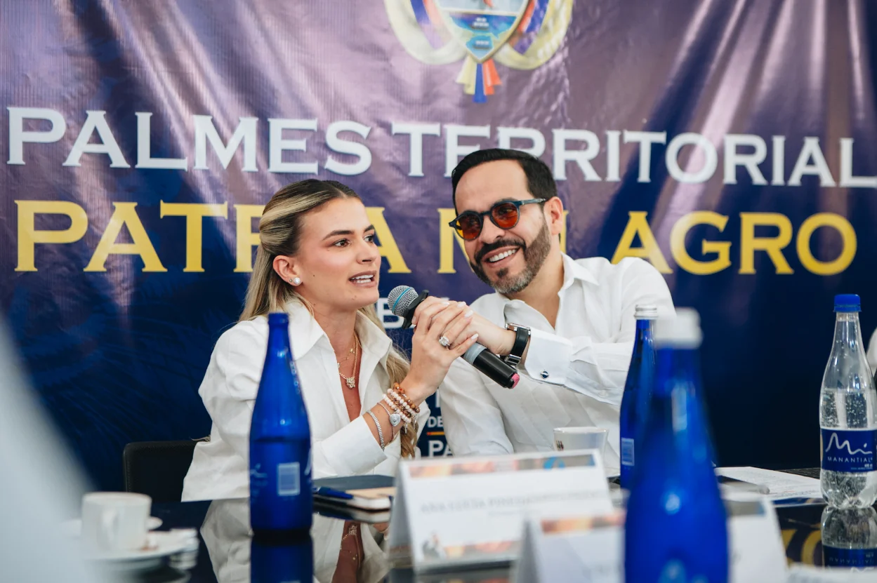 El presidente electo Abelardo De La Esperilla hace un llamado a los colombianos a resistir democráticamente hasta el 7 de agosto