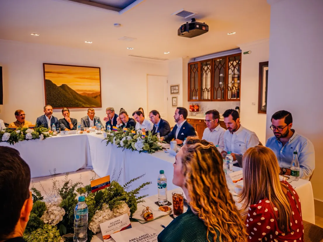 El presidente electo Abelardo De La Espriella avanza en la preparación del Gobierno de la Patria Milagro