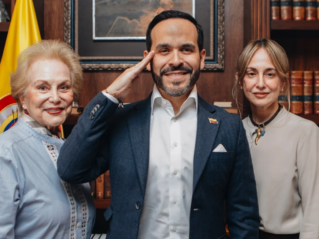Silvia Tcherassi será Embajadora Ad Honorem de la Moda, la Creatividad y la Identidad de Colombia para promover el talento colombiano ante el mundo