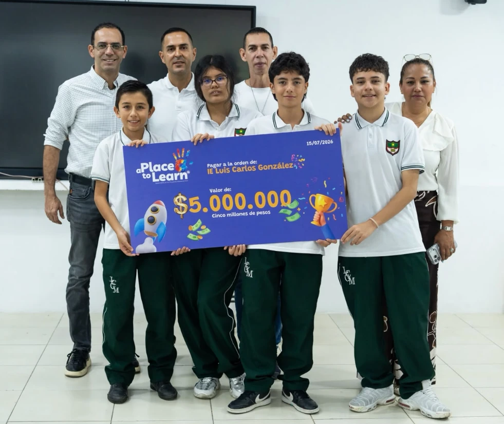 Reconocimiento a experiencias que transforman la educación inclusiva con apoyo de herramientas tecnológicas