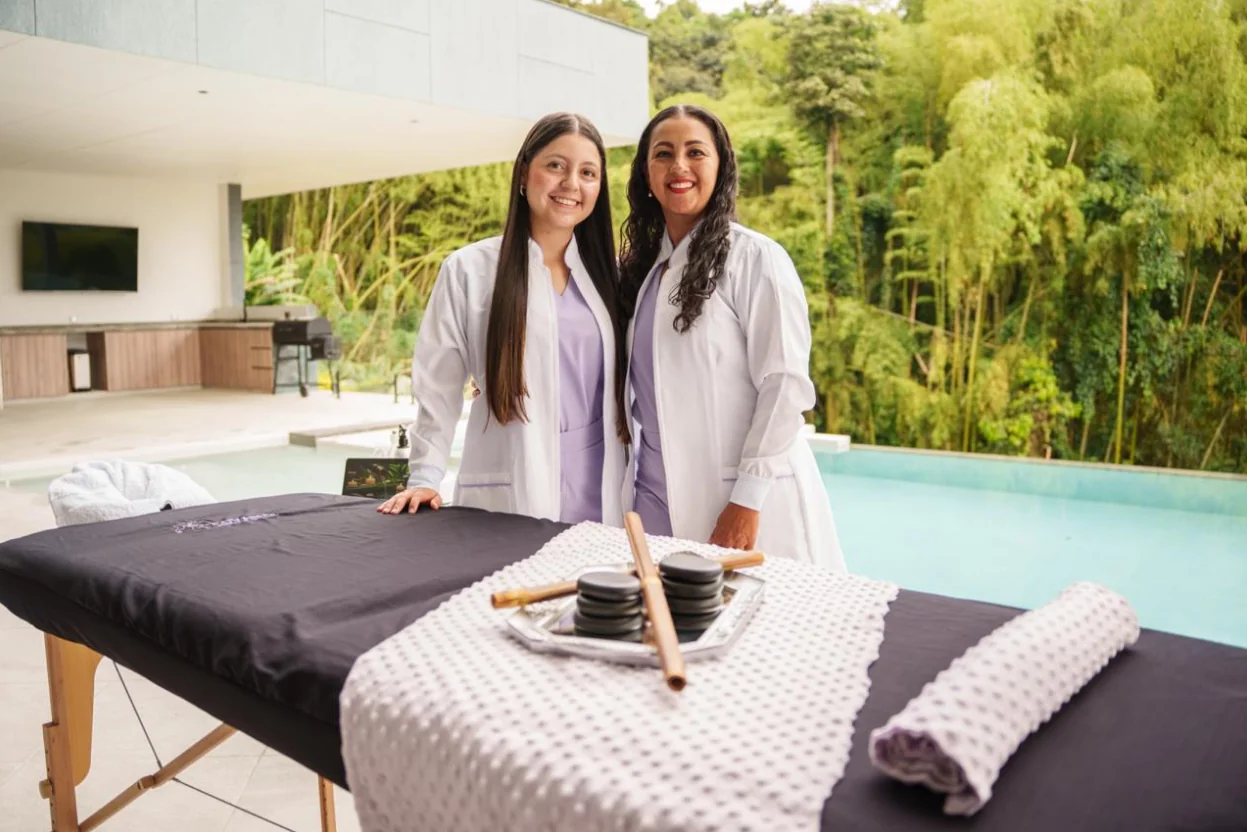 Un spa móvil con motor e impulso departamental