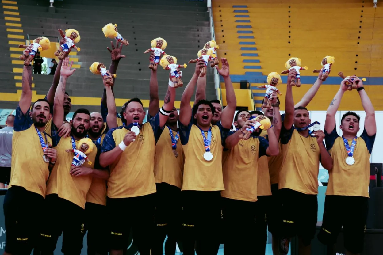 Colombia cerró el voleibol sentado con plata en masculino