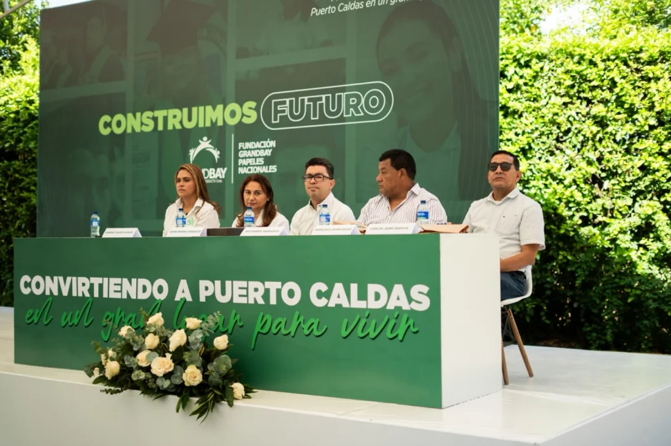 Alcaldía de Pereira amplía las oportunidades de formación técnica y prácticas industriales para estudiantes de educación media en Puerto Caldas